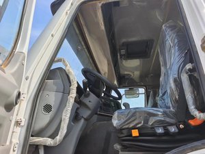 Camion-citerne à eau d'occasion Sinotruk HOWO 6x4 10 roues, moteur diesel, 20000 litres, 20m³, 25m³, vente directe usine - Product Image 5