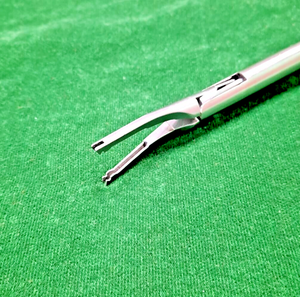 Porte-aiguille auto-justifiant en acier inoxydable de haute qualité, manuel, grand modèle 10mmx330mm, pour endoscopie laparoscopique, chirurgical réutilisable - Product Image 2