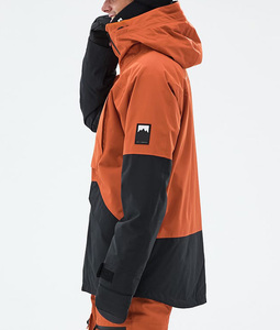 Chaqueta de Snowboard Personalizada 2026 en Color Naranja y Negro, Impermeable, Térmica y Resistente al Viento, Ropa de Esquí con Paneles Personalizados, Fabricación OEM ODM - Product Image 3