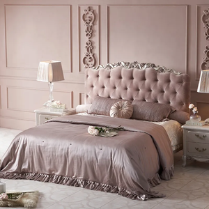 Ensemble de chambre à coucher King Size de luxe en bois d'acajou rose clair, style antique français, rembourré et capitonné, livraison gratuite, Kiky Home Made - Product Image 1