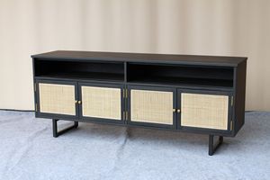 Mueble de TV Moderno de Madera de Caoba y Ratán, 4 Puertas con Estante Abierto, Almacenamiento para Sala de Estar, Patas Metálicas Independientes - Product Image 2