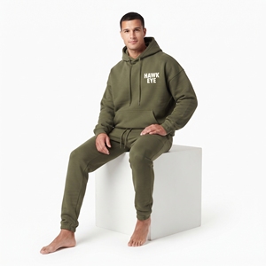 Ensemble deux pièces tendance vert olive, coupe ample, épaules tombantes, en molleton de coton pour homme, style streetwear. - Product Image 4