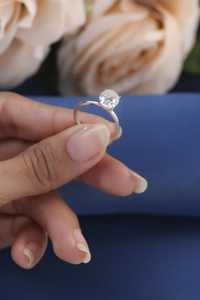 Anillo de Compromiso Solitario con Diamante Cultivado en Laboratorio de Corte Ovalado, Anillo de Diamante Clásico de Oro, Joyería Nupcial Minimalista - Product Image 6