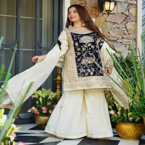 ヴァストラコテージ フレンチクレープスパンコール刺繍入り伝統的なクルタパラッツォセット、ホワイトデュパッタ付き、長袖、女性用エスニックウェア - Product Image 5