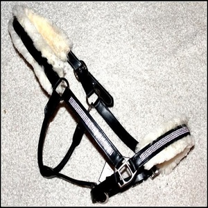 Bling Horse Halter piel de oveja acolchada - Product Image 2