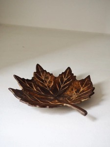 Eye Catching Metal Leaf Plate Ideal For Serving Display Decor Cafe <b>Table</b> Centerpiece And Home <b>Side</b> <b>Table</b> Styling Use From India - Product Image 4