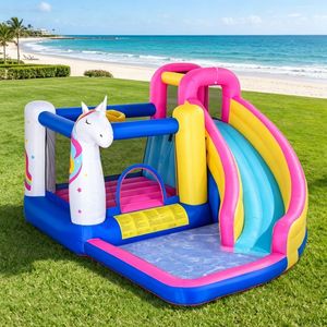 Grande Castello Gonfiabile da Esterno per Divertimento e Intrattenimento - Product Image 1