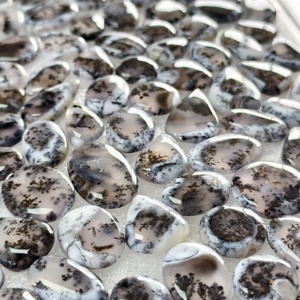 Lot de pierres précieuses en agate dendritique naturelle, motif arbre, cabochons 20x13x3 49x18x3 mm - Poids moyen 16 carats - Product Image 6