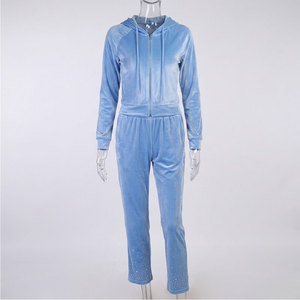 Conjunto de Sudadera Corta de Manga Larga y Pantalones Largos de Terciopelo con Pedrería para Mujer, Ideal para Uso Diario - Product Image 1