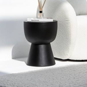 Table d'appoint en béton noir Vandana Zenova Neo, meuble d'appoint minimaliste contemporain - Product Image 1