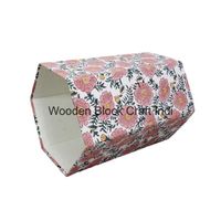 Poubelle décorative ouverte faite à la main en carton PP imprimé au bloc, avec enveloppe en tissu 100 % coton.