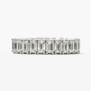 Anillo de Compromiso Eternity de Oro Blanco de 14K Premium con Diamantes Cultivados en Laboratorio de Corte Brillante, Engaste de Garra, Certificado IGI, Fino y Atemporal - Product Image 4