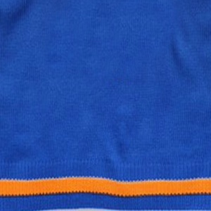 Añade tus suéteres personalizados de alta calidad con cuello en V para logotipos de hermandades, fraternidades, escuelas, colegios y universidades, cárdigans de punto. - Product Image 3