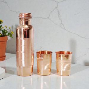 Botella de Agua de Cobre Puro - Acabado Pulido Martillado, Diseño Moderno, Aislamiento Térmico (0-6 Horas), Apta para Agua Hirviendo - Product Image 3