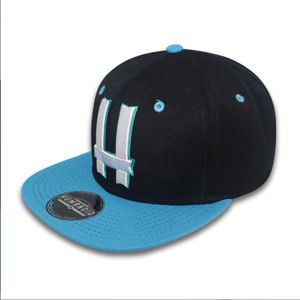 Casquettes de baseball ajustées à visière plate avec logo brodé 3D personnalisé de haute qualité, style hip-hop, en velours tropical et polaire à motif feuille - Product Image 3