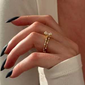 Conjunto de Anillos de Compromiso con Diamante Cultivado en Laboratorio Ovalado de 1.5 Quilates, E VVS2, Anillo de Compromiso Delgado, Conjunto de Anillos de Compromiso Delicados de Oro de 14k, Certificado IGI - Product Image 4