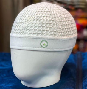 Vente en gros de bonnets Kufi ajustables faits à la main pour hommes, en coton 100% écologique, pour l'Aïd, le Hajj, l'Omra, la prière musulmane, chapeaux islamiques - Product Image 3