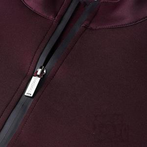 Chándal térmico de lana para mujer con capucha estampada y joggers lisos 100% algodón transpirable forro interior suave para invierno - Product Image 3