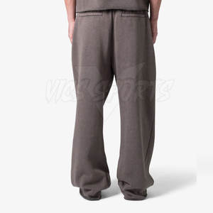 Pantalon de survêtement évasé pour homme à prix abordable – Tendance et respirant – Fabriqué au Pakistan - Product Image 5