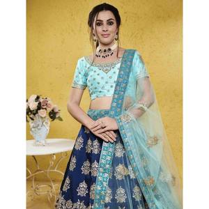 Deslumbrante Lehenga Choli de Seda con Lentejuelas Azules para Boda, con Dupatta de Tela de Red - Product Image 4