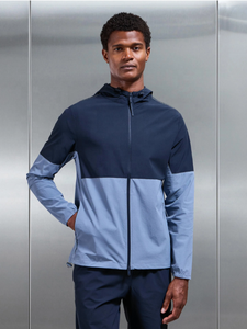Chándal Deportivo Informal de Dos Piezas con Capucha, Personalizado con Bloques de Color, Ecológico, Ligero, Transpirable y de Corte Holgado para Hombre - Product Image 4