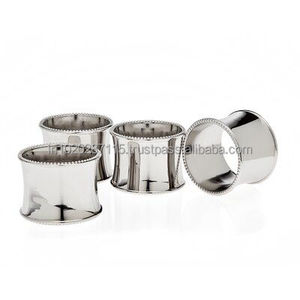 Rond de serviette en métal en forme de feuille pour décorations de table inspirées de l'automne pendant les festivals de récolte ou les dîners de Thanksgiving - Product Image 2