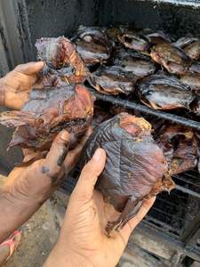 Pescado Gato Ahumado IQF 100% Natural Premium de Vietnam, Bajo en Sal, Alto en Proteínas, Snacks Saludables, Bajo MOQ, OEM, ODM, Venta al por Mayor - Product Image 4