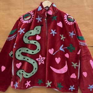 Chaqueta de terciopelo rojo para mujer, bordada a mano, estilo bohemio, con gráficos étnicos, para invierno. - Product Image 2