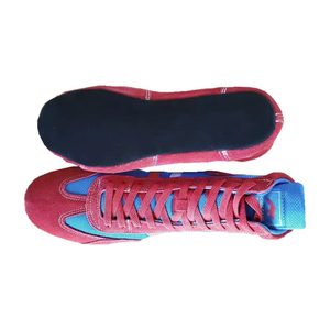 Chaussures de combat respirantes et durables en cuir, fabriquées par un fabricant OEM professionnel, pour hommes et femmes, karaté, sambo, lutte. - Product Image 6