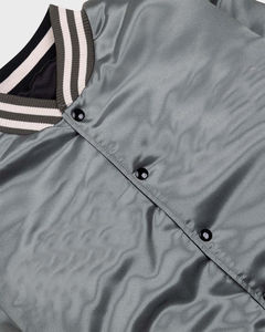 แจ็คเก็ตเบสบอลแบบสั่งทำพิเศษ คุณภาพสูง OEM ทรงหลวม แขนยาว สไตล์ Letterman สำหรับผู้หญิง  แบบมหาวิทยาลัย - Product Image 3