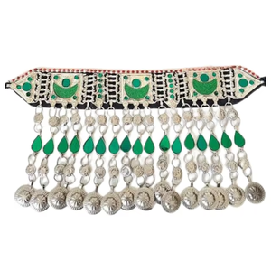Élégantes boucles d'oreilles afghanes à pampilles perlées avec motifs complexes en perles de rocaille, bijoux d'oreille tribaux traditionnels faits à la main multicolores - Product Image 6