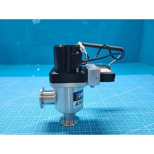 Vanne d'angle pneumatique à vide IRIE KOKEN ILV25DO, utilisée comme pièce détachée pour équipement semi-conducteur d'occasion - Product Image 1