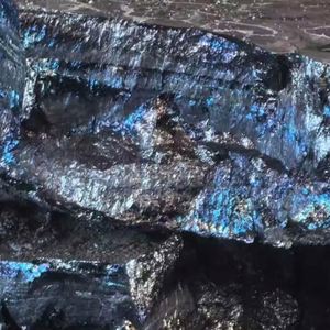 Ferrosilicium à prix compétitif, en morceaux de 10 à 50 mm, ferrosilicium-magnésium, ferroalliage pour la fonderie de fer - Product Image 1