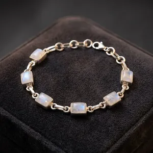 Pulsera de Plata Pura con Piedra Lunar Arcoíris, Joyería de Gemas Hecha a Mano para Chicas - Product Image 2