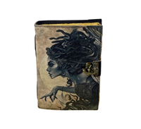 Diario de cuero de grano completo Goddess Medusa Print Of Shadows Grimoire Journal con Deckle Edge Papers C-Lock Cierre Diario Libros