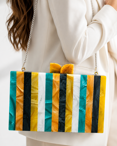 Sac à main en résine artisanale de luxe Gernate avec élégantes rayures marbrées et bandoulière chaîne de qualité supérieure pour femmes - Product Image 5