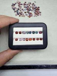 Gema de espinela sintética multicolor creada en laboratorio, corte ovalado |   Piedras Preciosas al por Mayor de Alta Calidad PANJSHIR GEMS INTERNATIONAL - Product Image 2