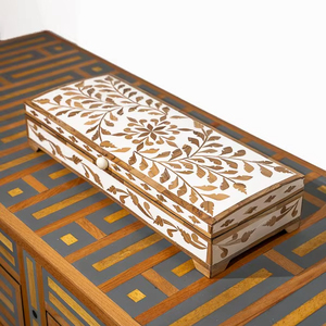 Caja de Joyería Hecha a Mano con Incrustaciones de Hueso y Diseño de Animales Feng Shui, Ecológica, Tamaño Personalizado y Técnica de Tallado de la India - Product Image 1