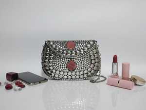Sac à bandoulière de luxe fait main en mosaïque de pierres et de perles métalliques, motif floral, sac à main artistique pour femme, idéal pour mariages, soirées, voyages et usage quotidien - Product Image 6