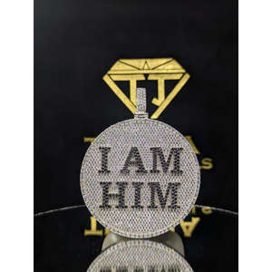 Colgante redondo personalizado de alta calidad con nombre, diamantes cultivados en laboratorio VVS, plata de ley 925, joyería hip hop de Trisha Jewels - Product Image 1