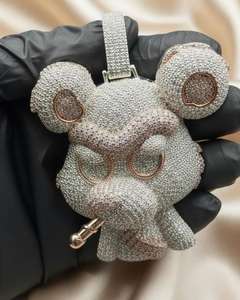 Colgante de Personaje de Dibujos Animados Anergy Bear con Incrustaciones de Moissanita VVS en Plata 925, Colgante Personalizado de Dibujos Animados, Colgante Hip Hop para Raperos - Product Image 1