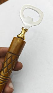 Ouvre-bouteille artisanal décoratif, outil de bar vintage, accessoire de cuisine rustique, cadeau pour la maison - Product Image 2