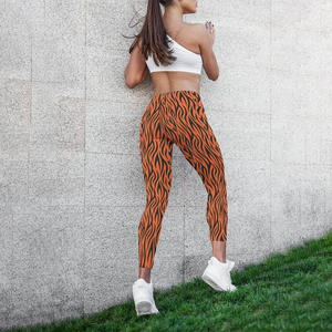 Leggings de yoga personnalisés sublimés pour femmes, taille haute, extensibles, respirants, imprimés, pour la gym et le fitness, OEM - Product Image 3