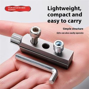 Set di estrattori per viti con codolo esagonale per viti rotte o danneggiate - Misura metrica - Product Image 5