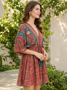 Vestido Occidental Cómodo de Alta Calidad con Estampado Floral Rojo, Cuello en V con Cordones, Media Manga, Dobladillo con Volantes y Cintura Ajustable para Mujer - Product Image 2