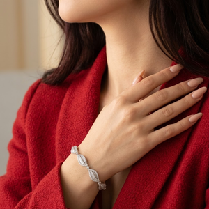 Modern Trendy Vintage 18K Solid White Gold Tennis Bracelet Baguette Diamond Leaf Shape for Women Anniversary Party Claw Setting - Product Image 4