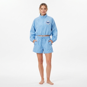 Conjunto de Chaqueta con Capucha y Cremallera para Mujer con Pantalones Cortos de Cintura Alta a Juego - Product Image 4