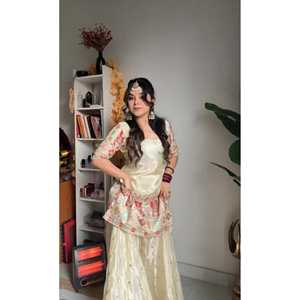 Hermosa parte superior india y paquistaní: Gharara y Dupatta con trabajo de secuencia de bordado - Product Image 2