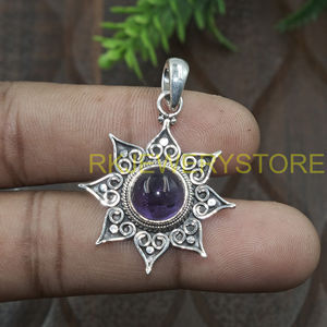 Colgante de Sol con Gema de Amatista, Hecho a Mano, Plata de Ley 925, Diseño Floral Mandala Boho, Joyería Espiritual, Regalo para Mujeres y Unisex - Product Image 4