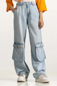 Pantalon cargo en denim bleu clair à taille haute pour femme, coupe ample, longueur intégrale, avec grandes poches, style décontracté, à porter au printemps - Product Image 5